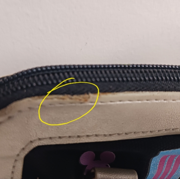 Wonderful world of Disney, Mickey Mouse brag purse, Global Design Concepts Incor - Picture 8 of 8